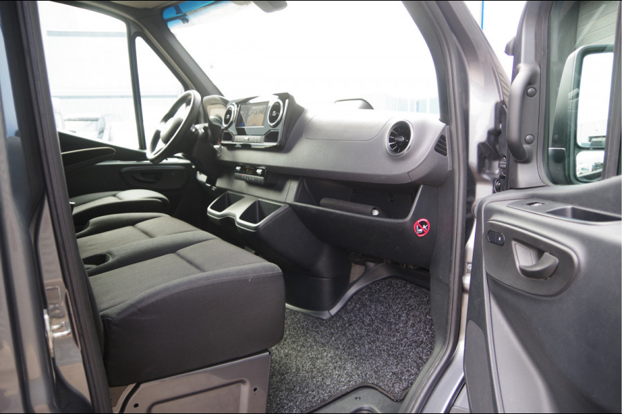 Mercedes-Benz Sprinter 317 1.9 CDI L2H2 3-ZITS, FACELIFT, AUT. LED, STOELVERWARMING, MBUX 10'', CAMERA, NAVI, CRUISE, CLIMA, PARKEERSENSOREN