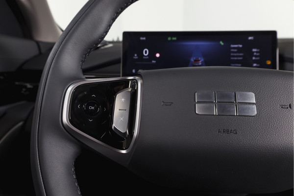 GEELY E5 Max+ 68 kWh | Pano | 360 Camera | V2L | Warmtepomp | HUD | Stoelverwarming & verkoeling | Massagestoelen+Memory | Elek. klep | Flyme |  | 19" | 2335