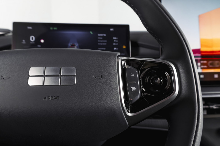 GEELY E5 Max+ 68 kWh | Pano | 360 Camera | V2L | Warmtepomp | HUD | Stoelverwarming & verkoeling | Massagestoelen+Memory | Elek. klep | Flyme |  | 19" | 2335