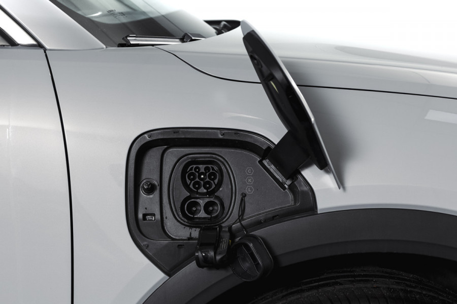 GEELY E5 Max+ 68 kWh | Pano | 360 Camera | V2L | Warmtepomp | HUD | Stoelverwarming & verkoeling | Massagestoelen+Memory | Elek. klep | Flyme |  | 19" | 2335
