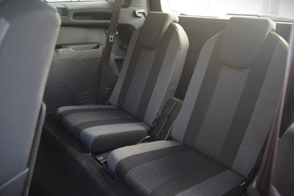 Peugeot 5008 1.2 PureTech Active Pack APPLE CAPLAY/17" VELGEN/CRUISE CONTROL