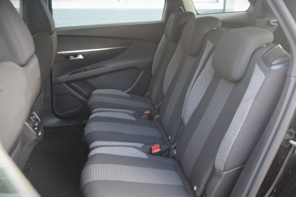 Peugeot 5008 1.2 PureTech Active Pack APPLE CAPLAY/17" VELGEN/CRUISE CONTROL