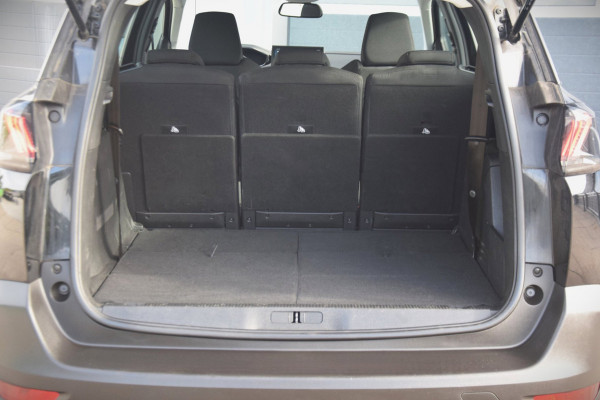 Peugeot 5008 1.2 PureTech Active Pack APPLE CAPLAY/17" VELGEN/CRUISE CONTROL
