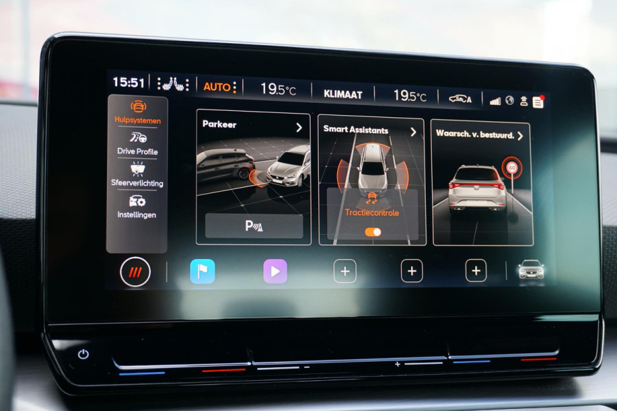 Seat Leon Sportstourer 1.5 eTSI FR Business Intense * DEALER ONDERHOUDEN * + CAMERA / KEYLESS / ELEK. TREKHAAK / STUURWIELVERWARMING