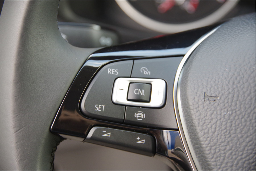 Volkswagen Crafter 35 2.0 TDI L3H2(L2H1) DC 6P, 140PK AUT. CRUISE, LEDER, TREKHAAK, CAMERA, NAVI, AIRCO, APPLE CARPLAY/ANDROID AUTO, DUBBELE CABINE