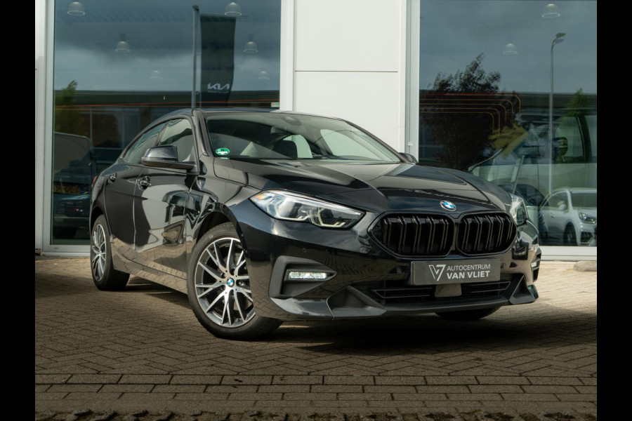 BMW 2 Serie Gran Coupé 218i Executive Edition LED | Navigatie | Carplay