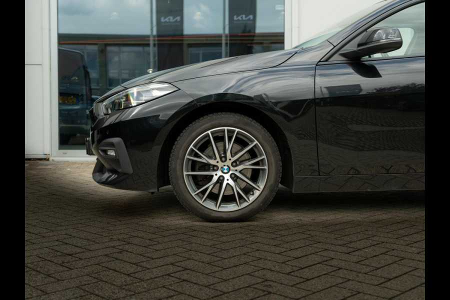 BMW 2 Serie Gran Coupé 218i Executive Edition LED | Navigatie | Carplay