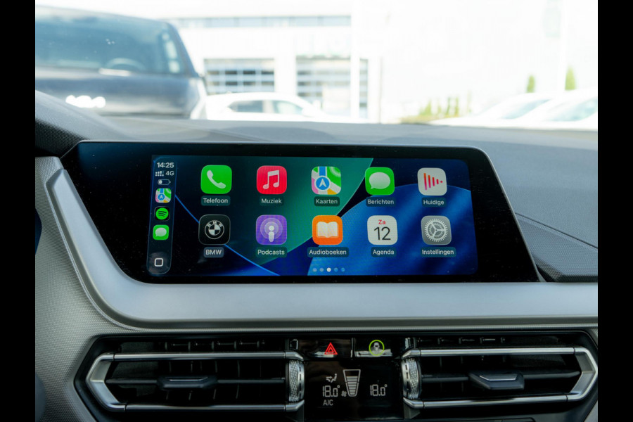 BMW 2 Serie Gran Coupé 218i Executive Edition LED | Navigatie | Carplay