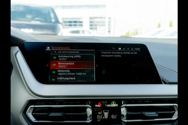 BMW 2 Serie Gran Coupé 218i Executive Edition LED | Navigatie | Carplay