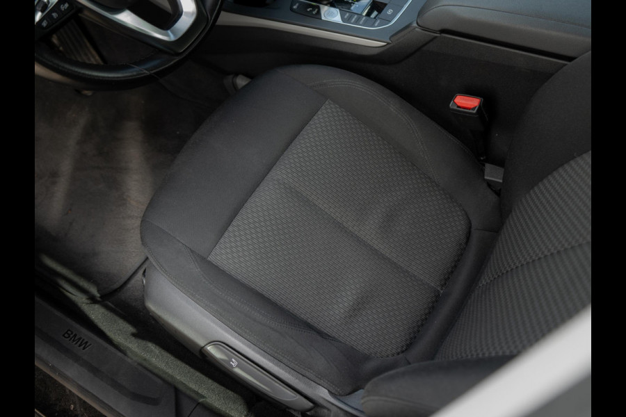 BMW 2 Serie Gran Coupé 218i Executive Edition LED | Navigatie | Carplay