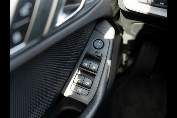 BMW 2 Serie Gran Coupé 218i Executive Edition LED | Navigatie | Carplay