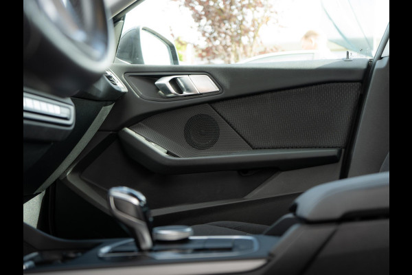 BMW 2 Serie Gran Coupé 218i Executive Edition LED | Navigatie | Carplay