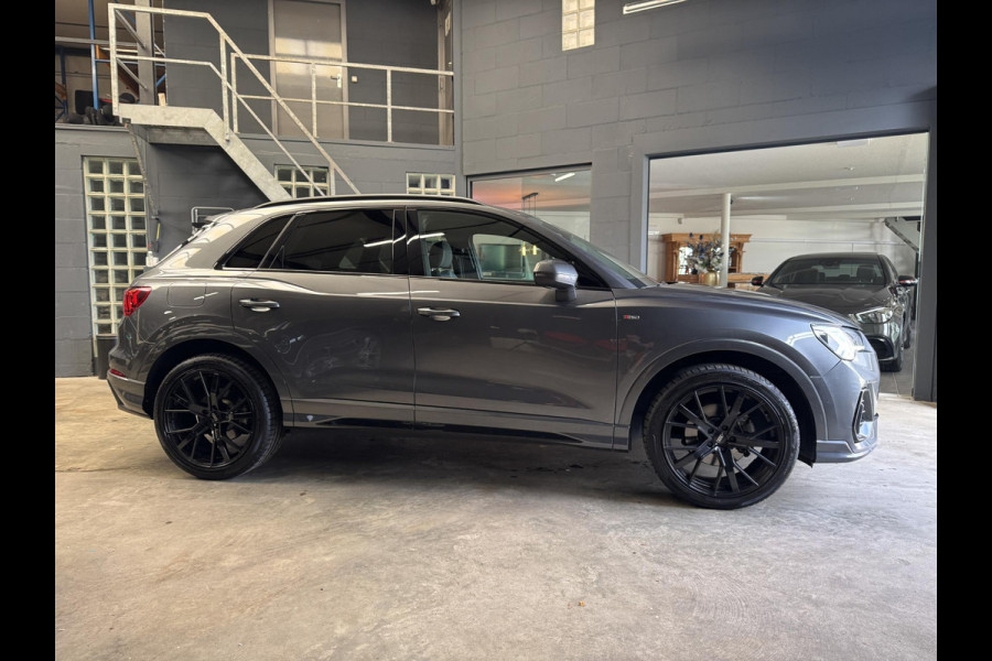 Audi Q3 35 TFSI 3x S-line VIRTUAL-CAMERA-TREKHAAK-LED-20''
