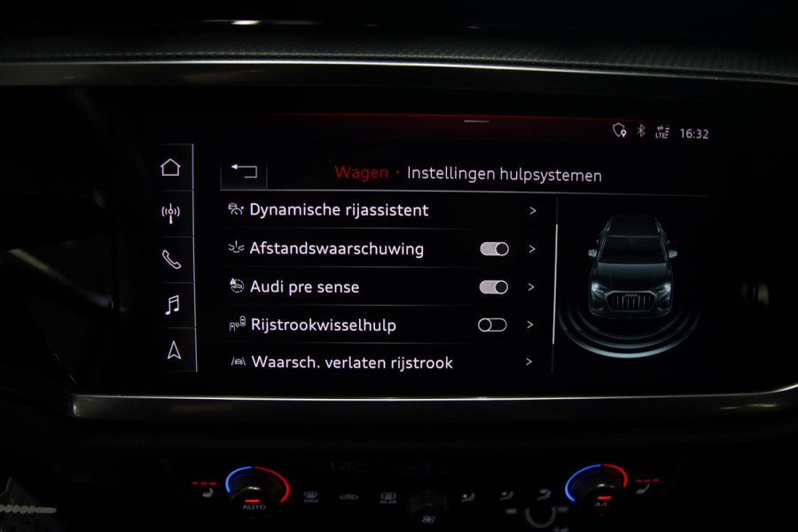 Audi Q3 35 TFSI 3x S-line VIRTUAL-CAMERA-TREKHAAK-LED-20''