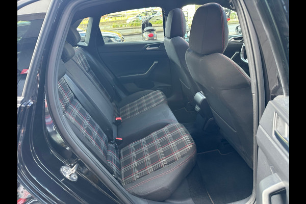 Volkswagen Polo 2.0 TSI GTI DSG Navi Virtual Carplay Pano