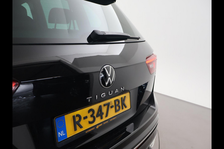 Volkswagen Tiguan 1.5 TSI R-LINE + VIRTUAL COCKPIT | ADAPTIVE CRUISE | 19 INCH