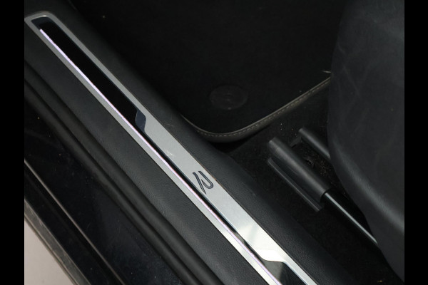 Volkswagen Tiguan 1.5 TSI R-LINE + VIRTUAL COCKPIT | ADAPTIVE CRUISE | 19 INCH
