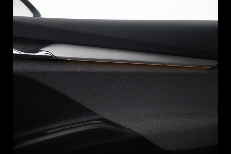 Škoda ENYAQ iV 60 + SFEERVERLICHTING | APPLE CARPLAY | ANDROID AUTO | DAB