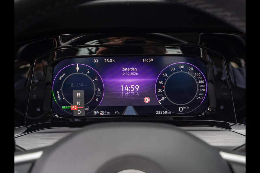Volkswagen Golf 1.4 TSI eHybrid 204pk PHEV Style | Travel Assist | Apple CarPlay | Massage