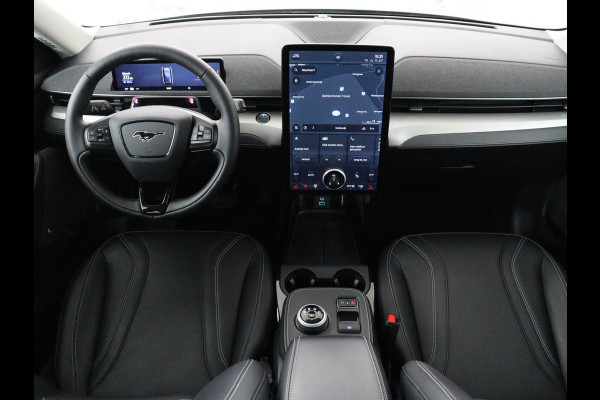 Ford Mustang Mach-E RWD 75 kWh | SOH 91,7% | Panoramadak | 360 Camera | Leder | Stoelverwarming | Adaptive cruise | B&O Sound | Stuurverwarming | Carplay | Keyless | Navigatie | Side Assist