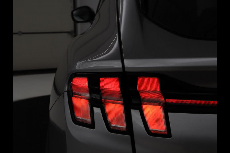 Ford Mustang Mach-E RWD 75 kWh | SOH 91,7% | Panoramadak | 360 Camera | Leder | Stoelverwarming | Adaptive cruise | B&O Sound | Stuurverwarming | Carplay | Keyless | Navigatie | Side Assist