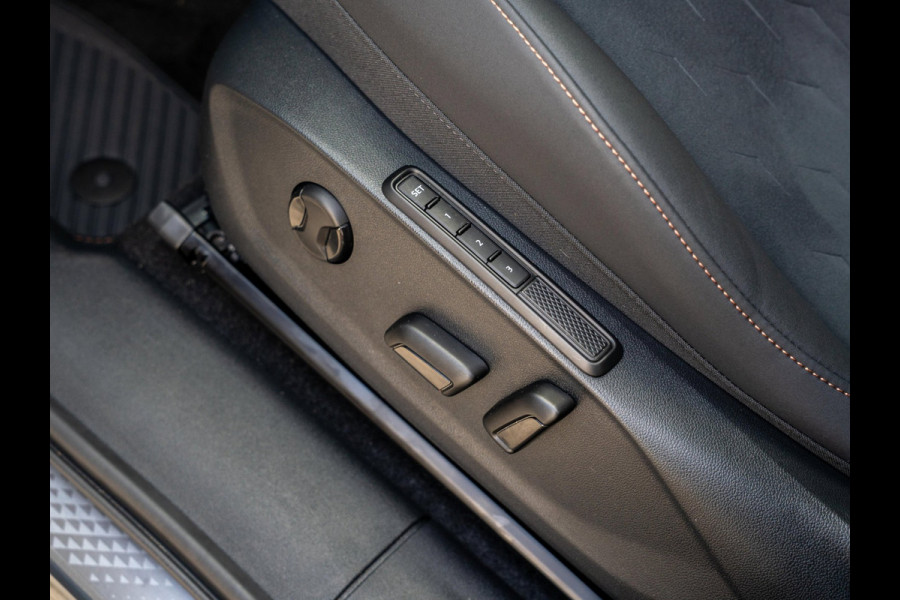 CUPRA Terramar 1.5 TSI eHybrid 204pk PHEV Business / Panoramadak / Trekhaak
