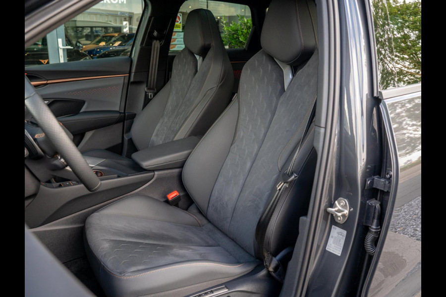 CUPRA Terramar 1.5 TSI eHybrid 204pk PHEV Business / Panoramadak / Trekhaak