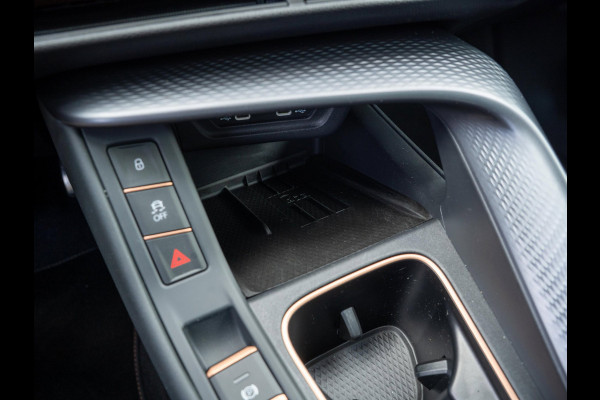 CUPRA Terramar 1.5 TSI eHybrid 204pk PHEV Business / Panoramadak / Trekhaak
