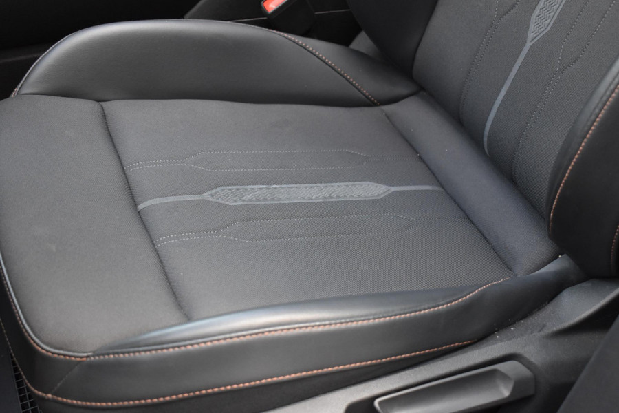 CUPRA Formentor 2.0 TSI 4DRIVE VZ Pano Trekhaak Stuurknop Sfeer