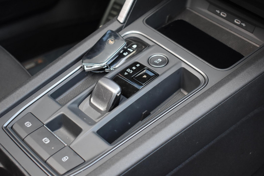CUPRA Formentor 2.0 TSI 4DRIVE VZ Pano Trekhaak Stuurknop Sfeer