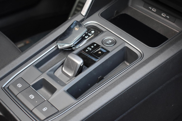 CUPRA Formentor 2.0 TSI 4DRIVE VZ Pano Trekhaak Stuurknop Sfeer