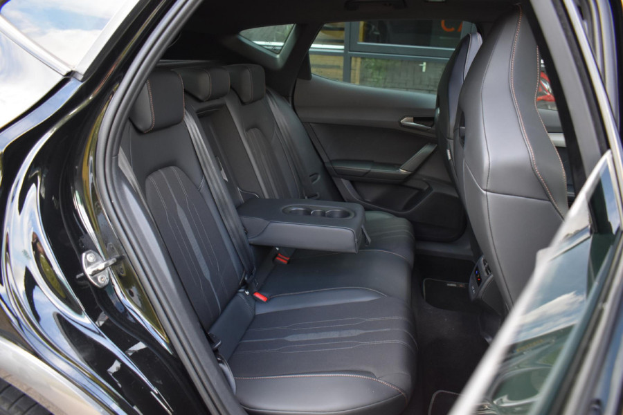 CUPRA Formentor 2.0 TSI 4DRIVE VZ Pano Trekhaak Stuurknop Sfeer