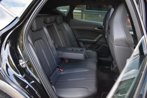 CUPRA Formentor 2.0 TSI 4DRIVE VZ Pano Trekhaak Stuurknop Sfeer