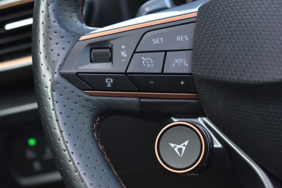 CUPRA Formentor 2.0 TSI 4DRIVE VZ Pano Trekhaak Stuurknop Sfeer