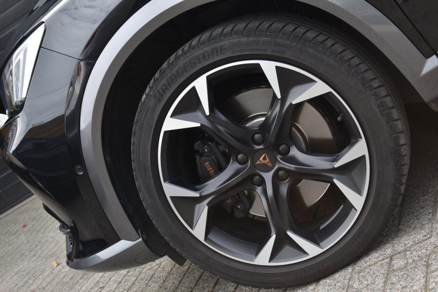 CUPRA Formentor 2.0 TSI 4DRIVE VZ Pano Trekhaak Stuurknop Sfeer