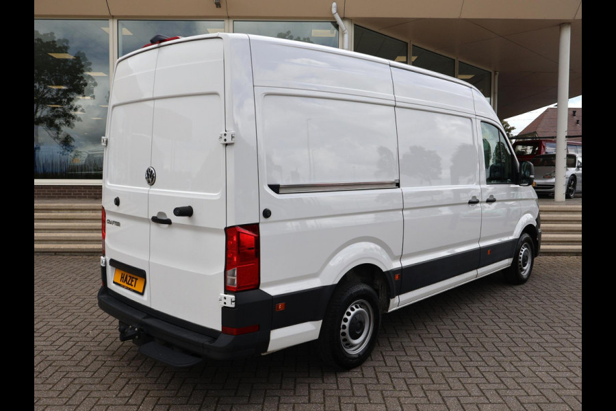 Volkswagen Crafter 35 2.0 TDI 177 PK AUT. L3H3 + 3000 KG TREKHAAK | ADAPTIVE CRUISE | LED | CAMERA | CARPLAY | STOELVERW.