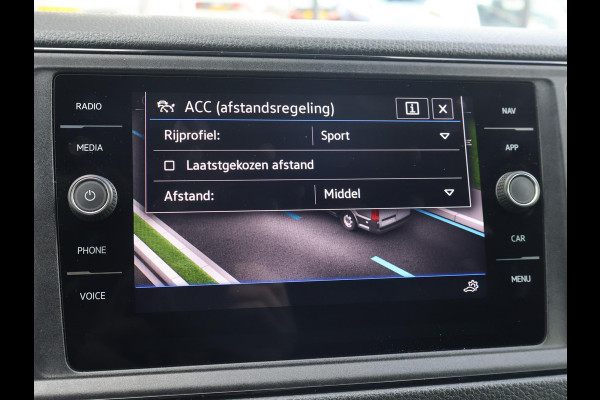 Volkswagen Crafter 35 2.0 TDI 177 PK AUT. L3H3 + 3000 KG TREKHAAK | ADAPTIVE CRUISE | LED | CAMERA | CARPLAY | STOELVERW.
