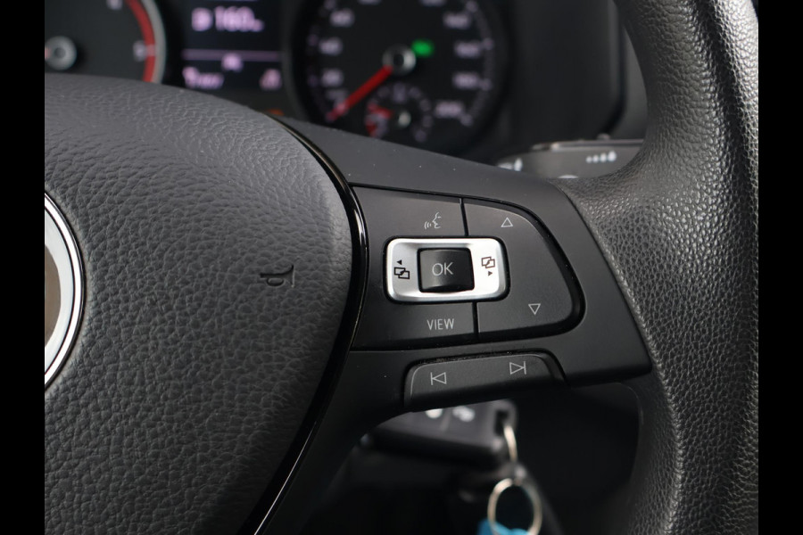 Volkswagen Crafter 35 2.0 TDI 177 PK AUT. L3H3 + 3000 KG TREKHAAK | ADAPTIVE CRUISE | LED | CAMERA | CARPLAY | STOELVERW.