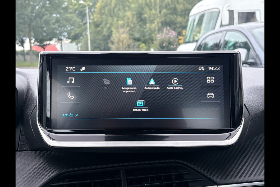 Peugeot 208 1.2 Hybrid 110 e-DCS6 Style Cruise|CarPlay|LED