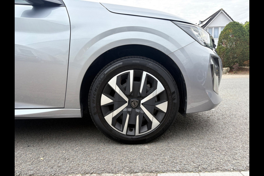 Peugeot 208 1.2 Hybrid 110 e-DCS6 Style Cruise|CarPlay|LED