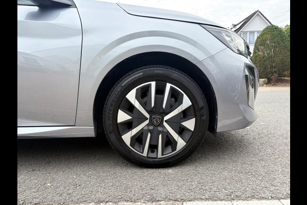 Peugeot 208 1.2 Hybrid 110 e-DCS6 Style Cruise|CarPlay|LED