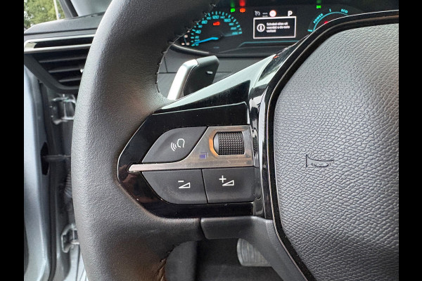 Peugeot 208 1.2 Hybrid 110 e-DCS6 Style Cruise|CarPlay|LED