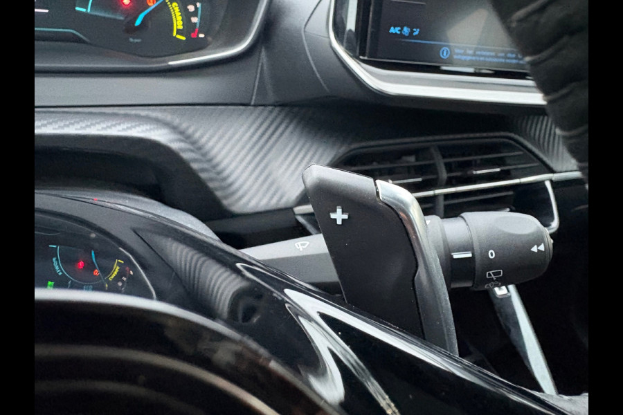 Peugeot 208 1.2 Hybrid 110 e-DCS6 Style Cruise|CarPlay|LED