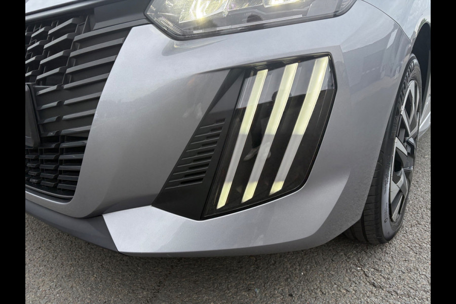 Peugeot 208 1.2 Hybrid 110 e-DCS6 Style Cruise|CarPlay|LED