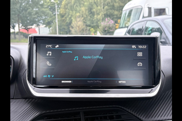 Peugeot 208 1.2 Hybrid 110 e-DCS6 Style Cruise|CarPlay|LED
