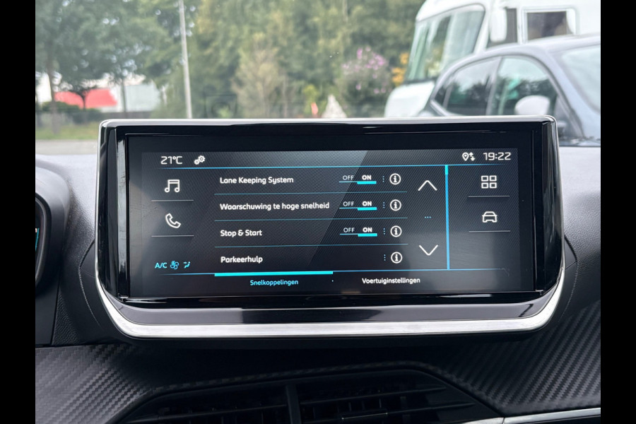 Peugeot 208 1.2 Hybrid 110 e-DCS6 Style Cruise|CarPlay|LED