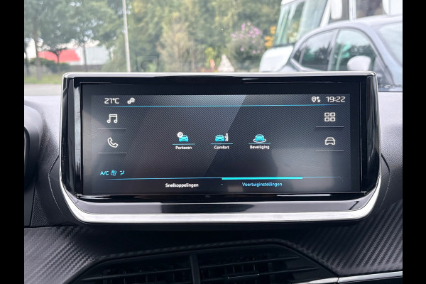 Peugeot 208 1.2 Hybrid 110 e-DCS6 Style Cruise|CarPlay|LED
