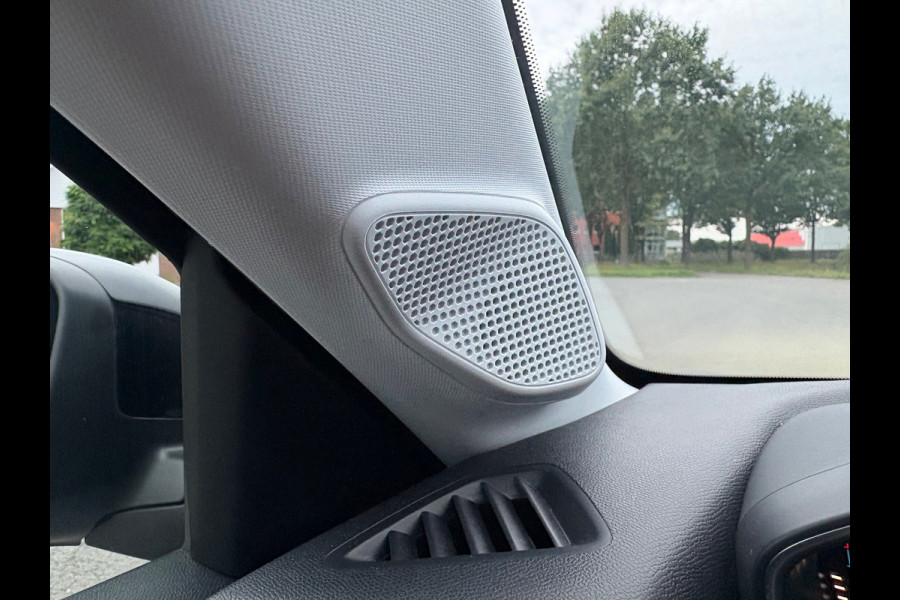 Peugeot 208 1.2 Hybrid 110 e-DCS6 Style Cruise|CarPlay|LED