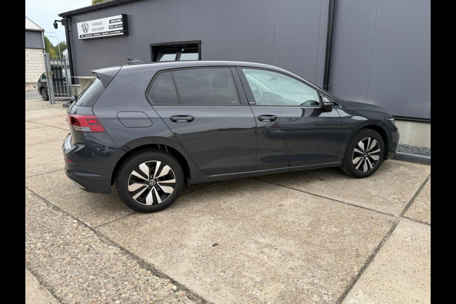 Volkswagen Golf 1.5 TSI MOVE Business