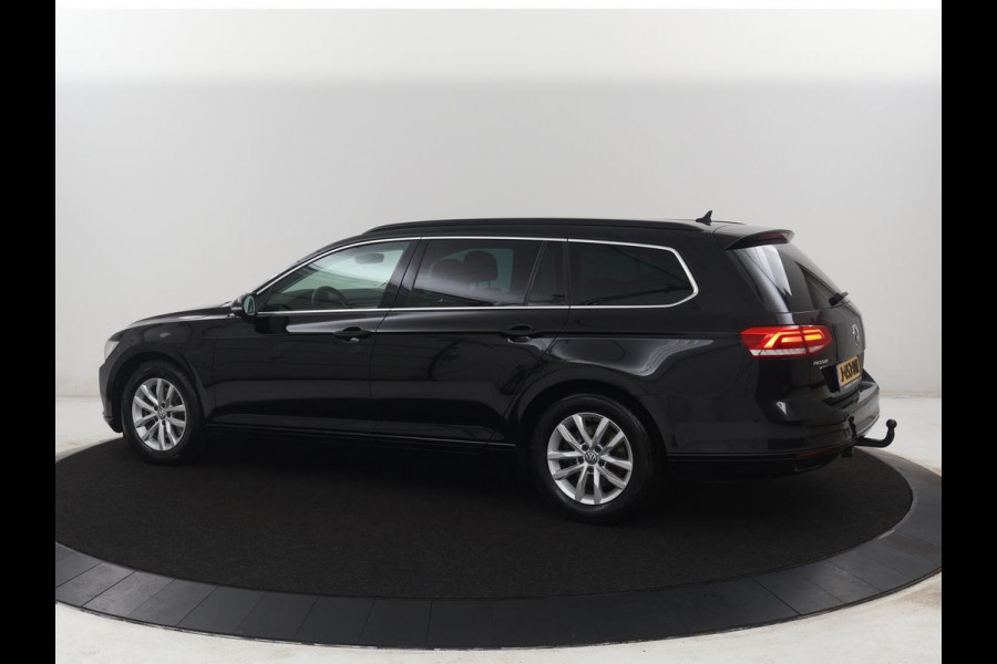 Volkswagen Passat Variant 1.4 TSI ACT Highline | Adaptive cruise | Stoelverwarming | Trekhaak | Camera | Park assist | Carplay | Climate control | Virtueel dashboard
